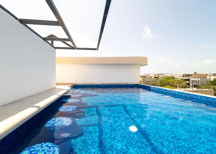 Hébergement de vacances With Private Balcony, Rooftop Pool,gym
