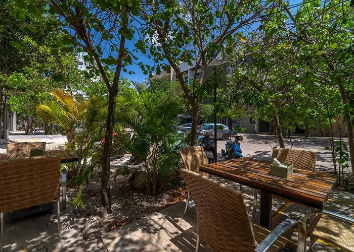 With Private Balcony, Rooftop Pool,gym